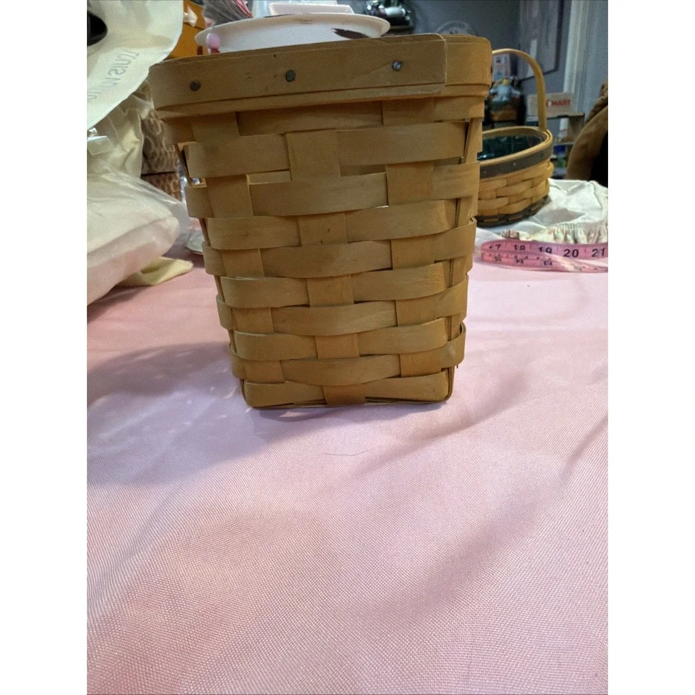 Longaberger Vintage/Retro Handmade 2000 Signed‎ Basket